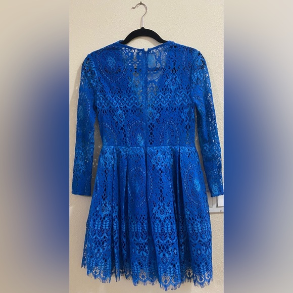 ASOS. Long Sleeve Lace Mini Dress. Size: 6. - Picture 6 of 10